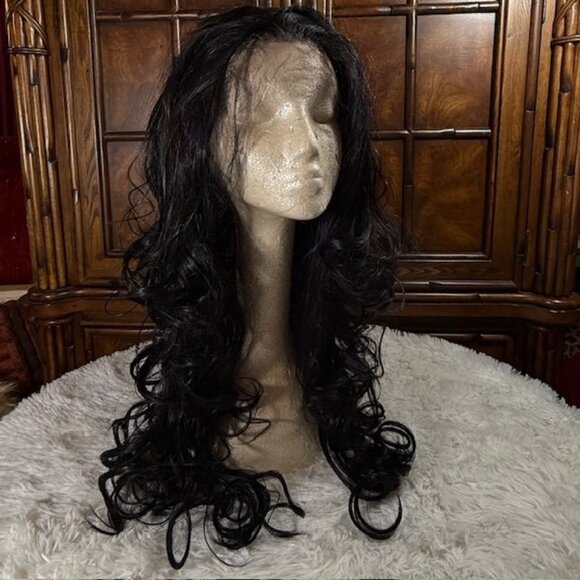 Vanessa Express Top 26" Tops Caliente Lace Front Color 1B Wavy Synthetic Wig - Picture 3 of 16